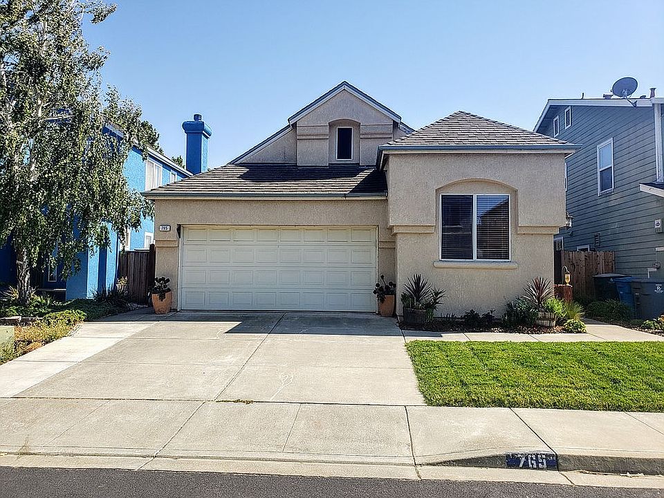 1st image of 765 Chateau Cir