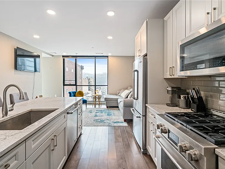 350 Oliver Ave #1303 — Photo 11