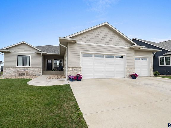 2nd image of 5504 E Daybreak Cir