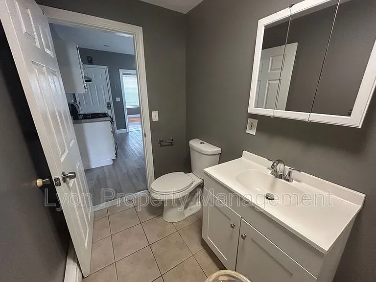 156 Pleasant St #3 — Photo 4