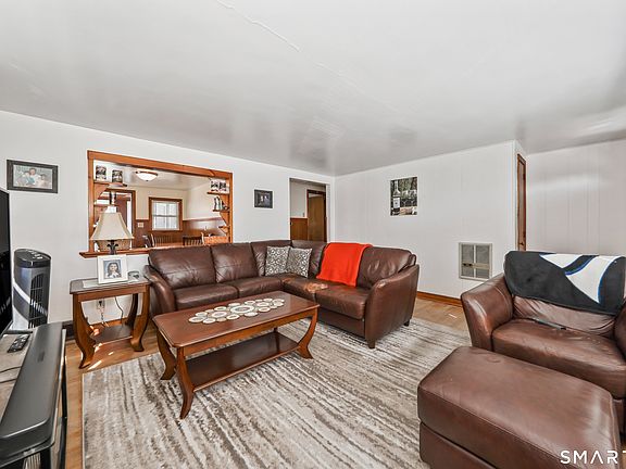 4th image of 88 Carver Street