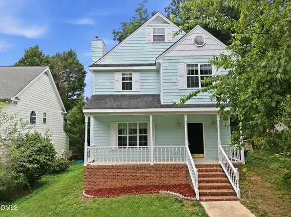 3805 Hollycrest Ct, Raleigh, NC 27612