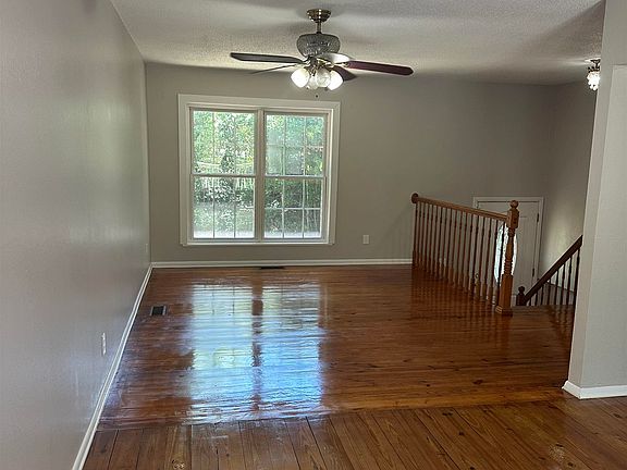 5th image of 2209 Gibbs Dr