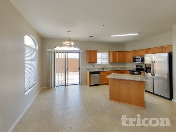 3rd image of 17365 N Cave Creek Rd Unit 119