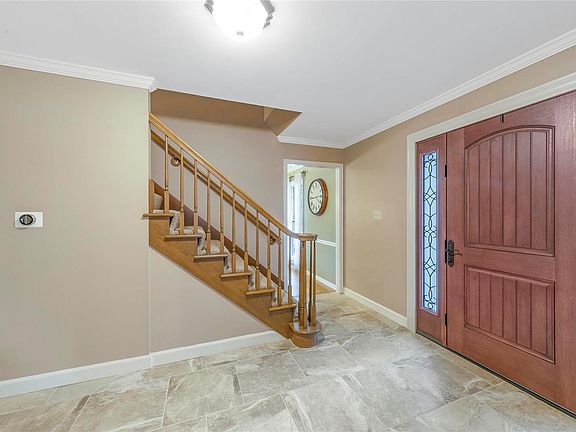 4th image of 2426 Hollyhead Dr