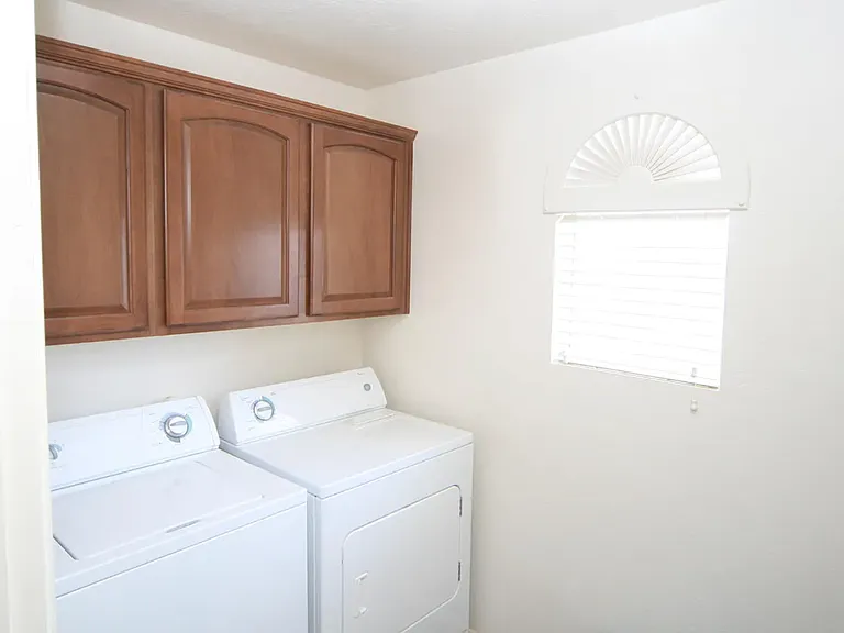 45179 W Sage Brush Dr — Photo 12