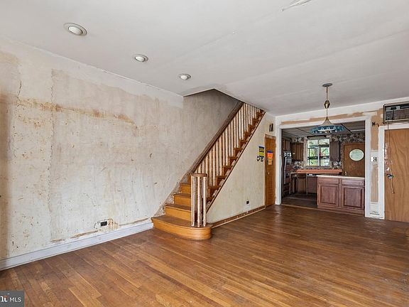 5th image of 2251 S Bucknell St