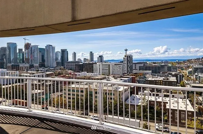 530 Melrose Ave E #103 — Photo 13