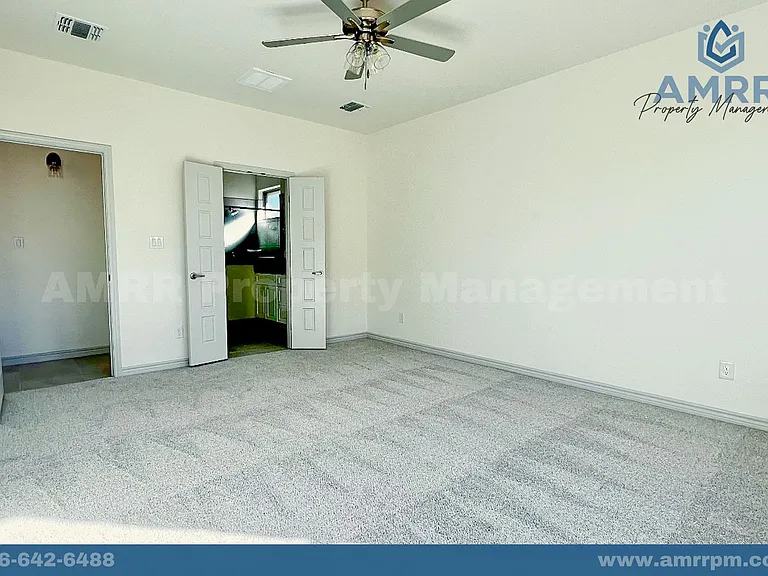 5205 Congress St — Photo 16
