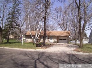 520 4th Ave NW, Cambridge, MN 55008