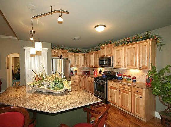 5th image of 1203 E 134th Pl