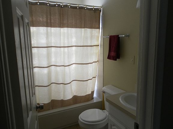 3rd image of 5635 Cruse Ave