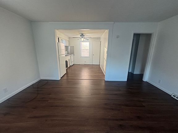 3rd image of 501-503 River Rd