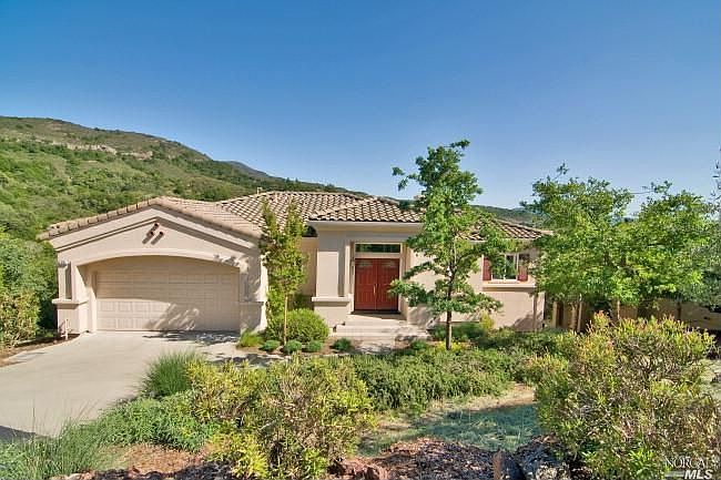 1st image of 210 Wintergreen Cir