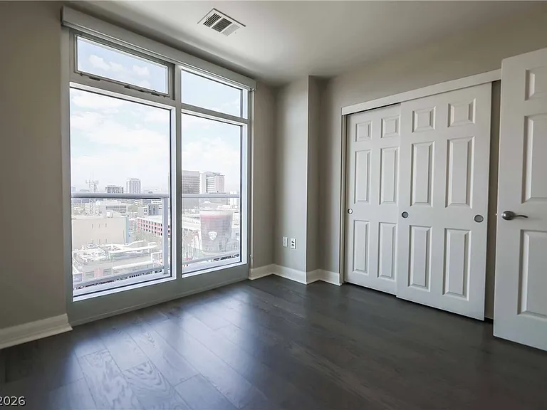150 Las Vegas Blvd #1211 — Photo 11