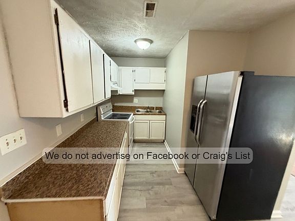 4th image of 1425-1431 Tangora Ln #1427
