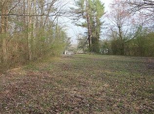 165 Capps Hill St, Waverly, TN 37185