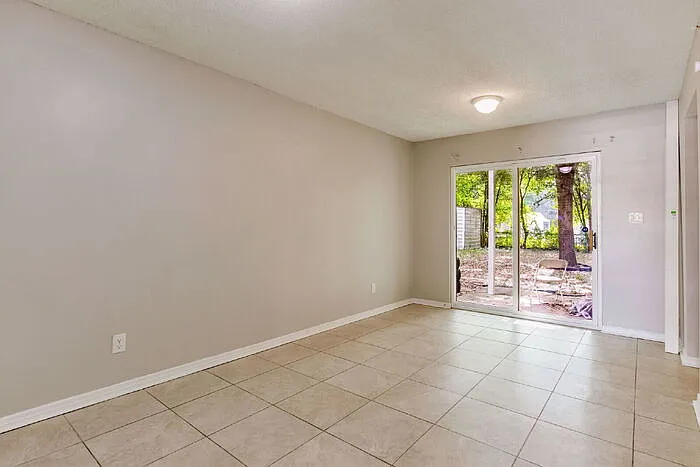 6240 Lanier Dr — Photo 10