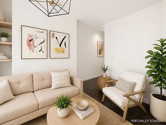 Living room, photo 1