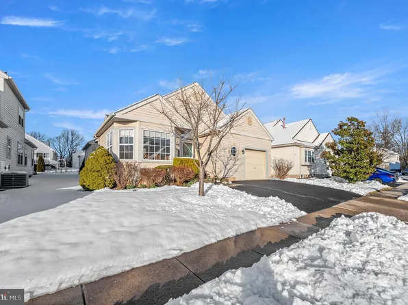 57 Longcross Rd, Royersford, PA 19468