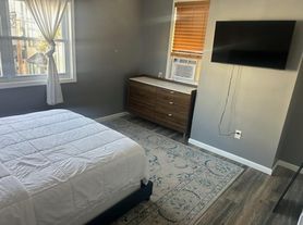 65 South St, Jersey City, NJ