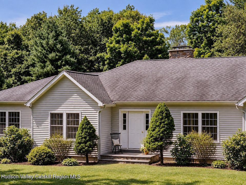 1st image of 310 Pine Ridge Lane