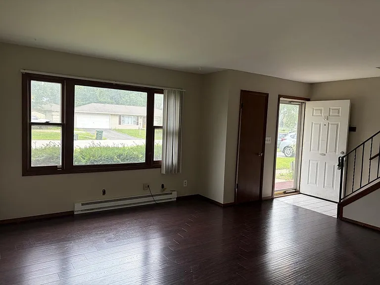 39 W Anchor Rd — Photo 3