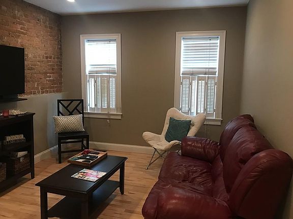 4th image of 762 E 6th St APT 1