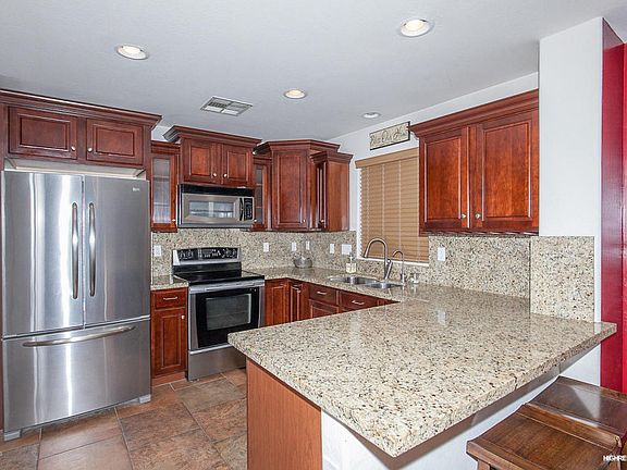 5th image of 2739 E Bart St