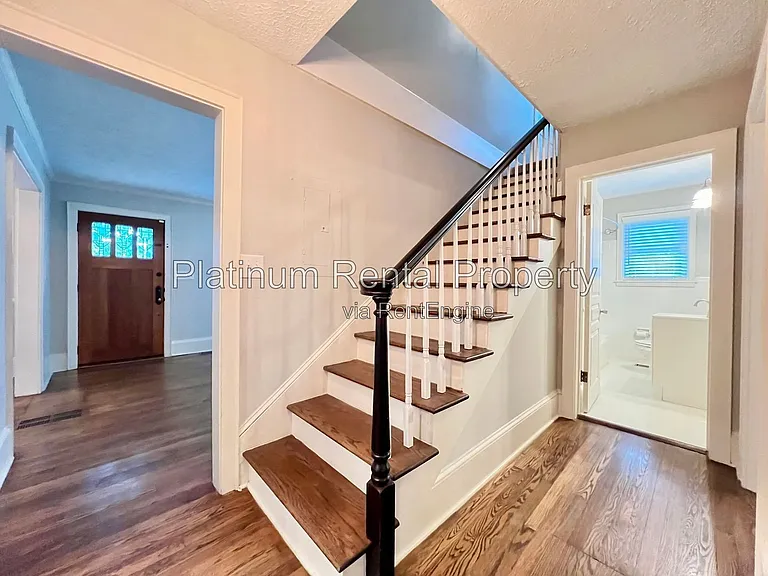 428 E Side Ave SE — Photo 15