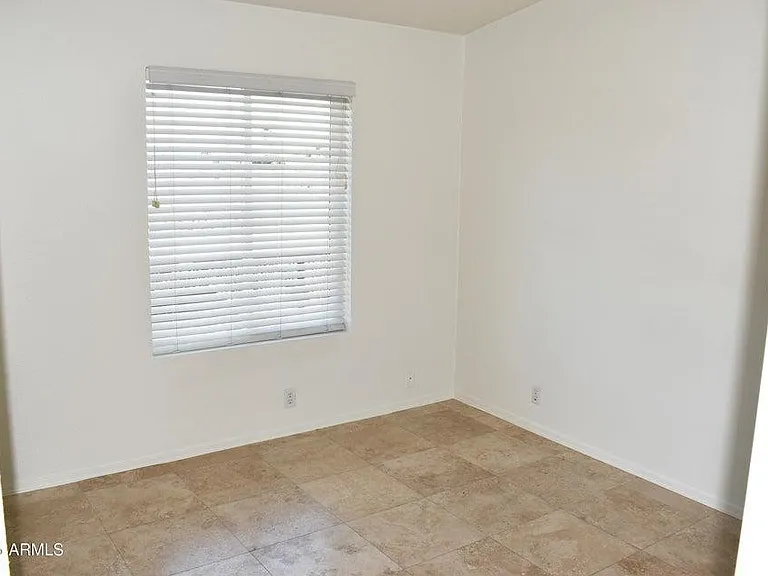 14203 N 19th Ave — Photo 5