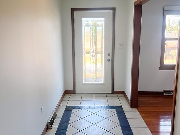 2nd image of 2300 Eagle Dr