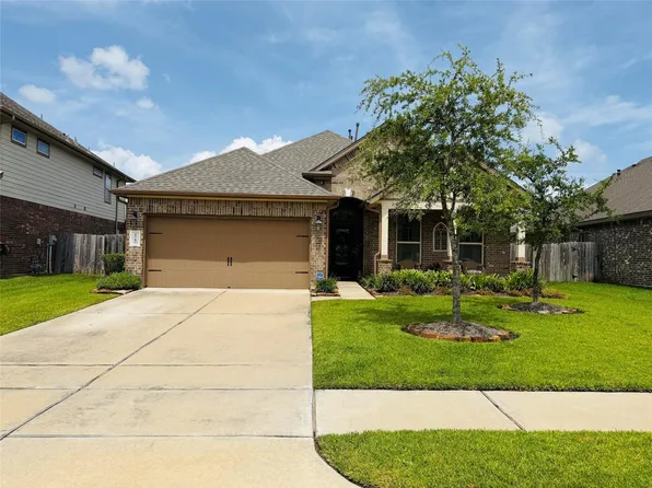 2717 Osprey Ln, Pearland, TX 77581