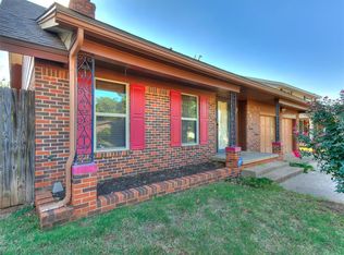 1004 W Idylwild Dr, Midwest City, OK 73110