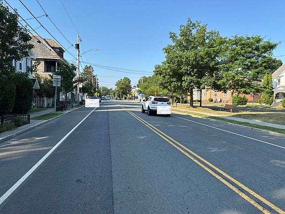 4th image of 524 3rd Ave