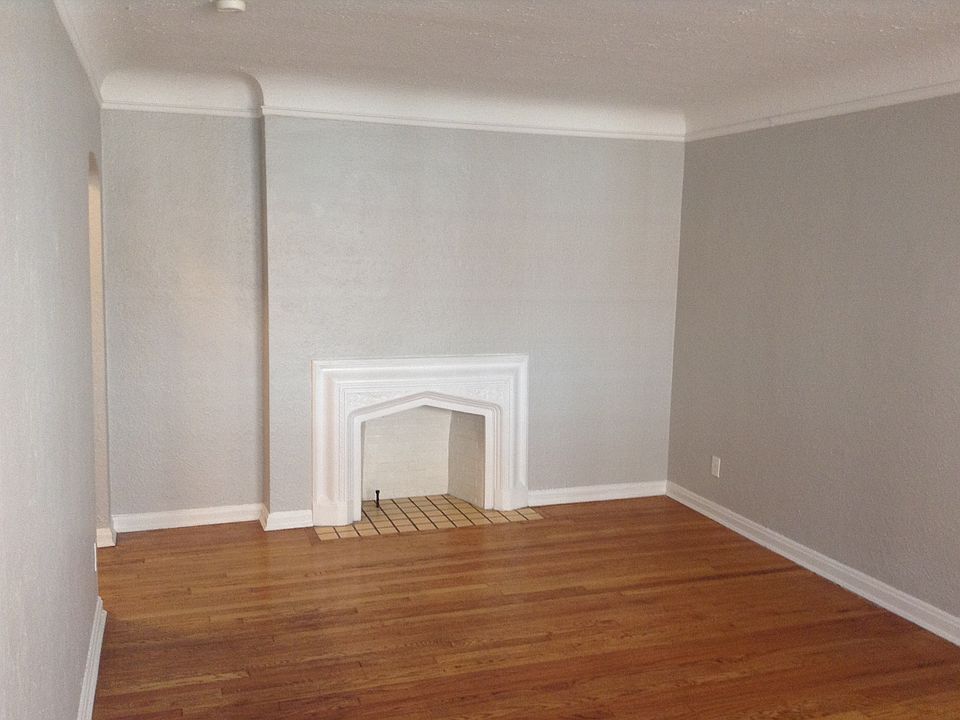 1st image of 2653 N Moreland Blvd APT 4