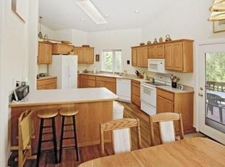 315 Stonebrook Way, Merlin, OR 97532