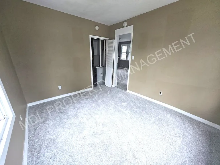 1500 Birney Street — Photo 5
