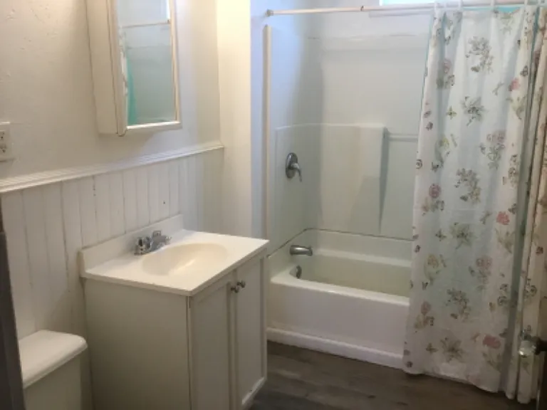 2124 Highland Ave #HOUSE — Photo 8