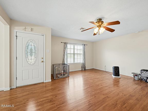 2nd image of 111 Winsor Dr