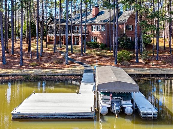 4th image of 1040 Hastings Ct