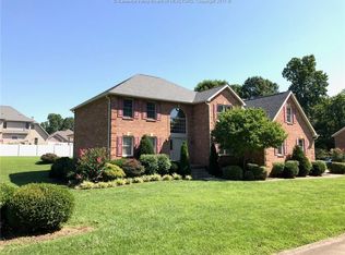 3618 Brookshire Dr, Hurricane, WV 25526