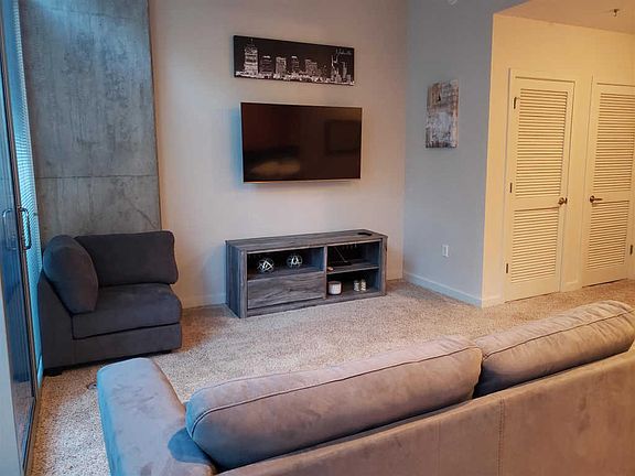 4th image of 301 Demonbreun St Unit 603