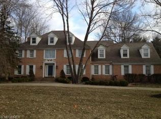 3731 Sanctuary Dr, Akron, OH 44333