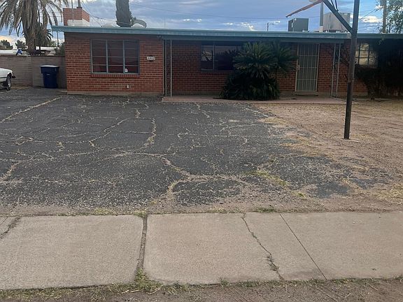 5th image of 6802 E Kenyon Dr