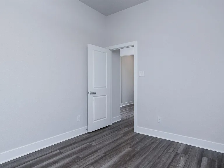 7603 Coral Lake Dr — Photo 20