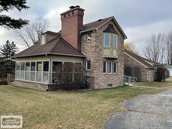 4th image of 52401 Baker Rd