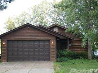 1129 S Lakeview Dr, De Soto, MO 63020