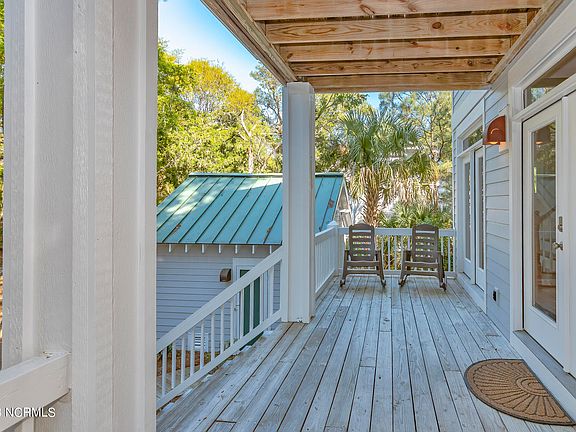 4th image of 310 N Bald Head Wynd