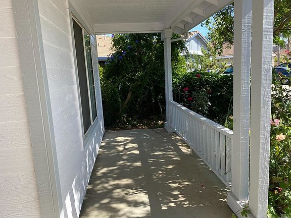 5th image of 895 Bounds Dr